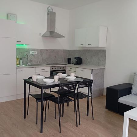 Novy Apartman S Terasou Brno Ngoại thất bức ảnh